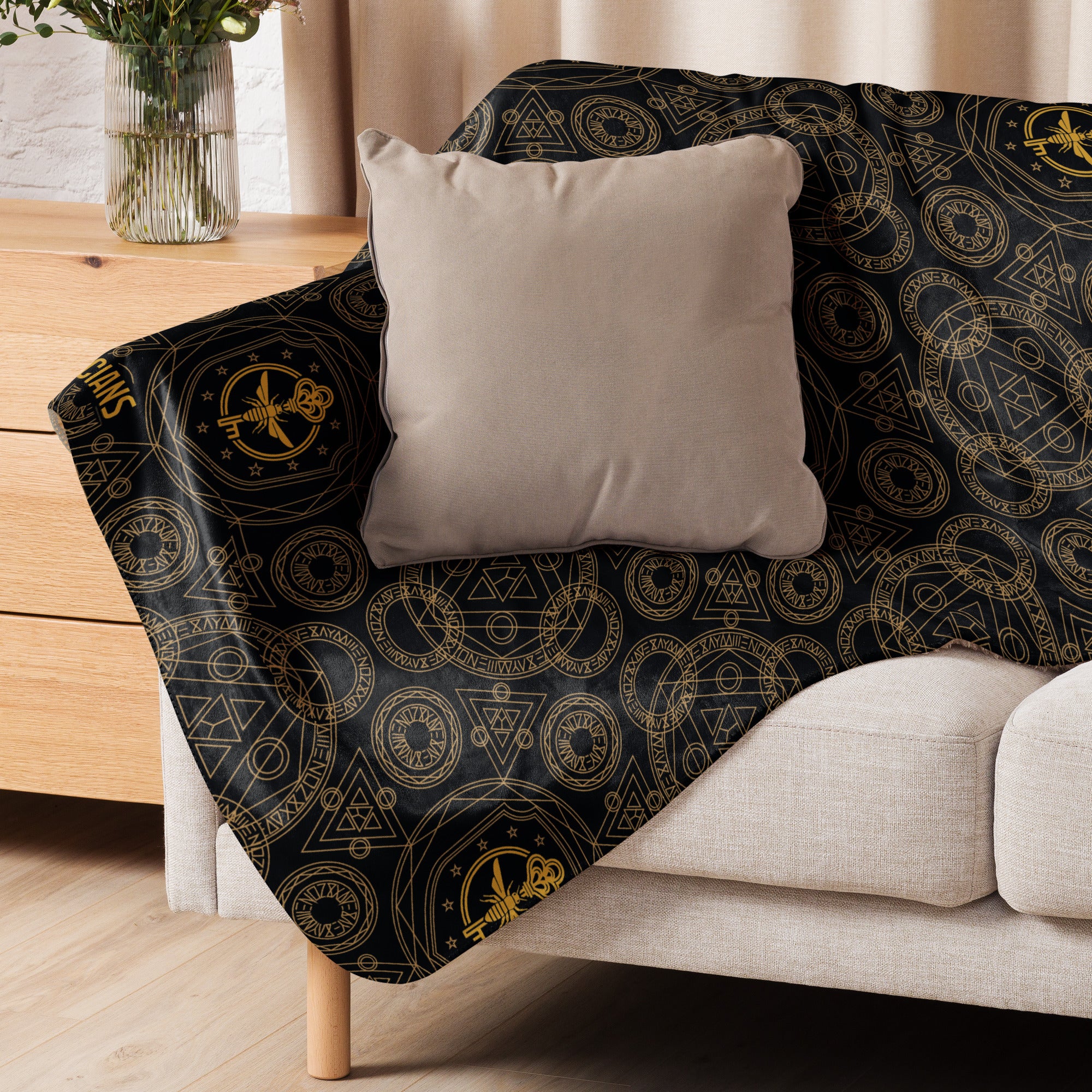 The Magicians Brakebills University Sherpa Blanket - Image 4